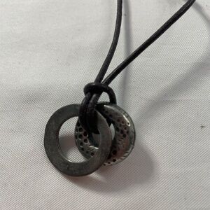 Necklace Black Leather Distressed Metal Rings Vintage Hot Topic Punk Goth Grunge